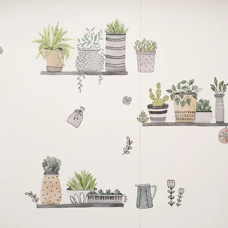 Portatorre Suite, A Charming In The Heart Of Como, Free Private Parking, Air Conditioning & More! Appartement