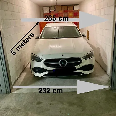 Appartement Portatorre Suite, A Charming In The Heart Of Como, Free Private Parking, Air Conditioning & More!