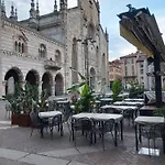 아파트 Portatorre Suite, A Charming In The Heart Of Como, Free Private Parking, Air Conditioning 코모