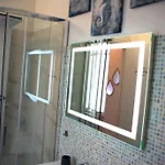 아파트 Portatorre Suite, A Charming In The Heart Of Como, Free Private Parking, Air Conditioning