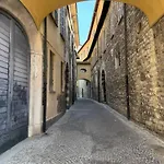 아파트 Portatorre Suite, A Charming In The Heart Of Como, Free Private Parking, Air Conditioning *