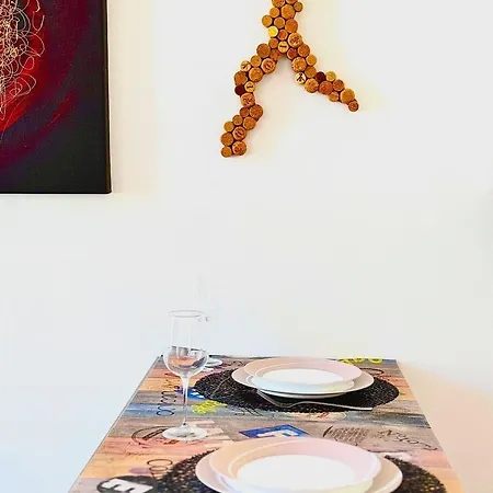 Appartement Portatorre Suite, A Charming In The Heart Of Como, Free Private Parking, Air Conditioning & More! Como