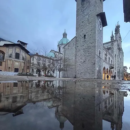 Appartement Portatorre Suite, A Charming In The Heart Of Como, Free Private Parking, Air Conditioning & More! *