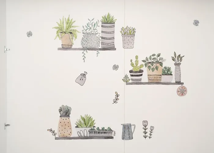 Portatorre Suite, A Charming In The Heart Of Como, Free Private Parking, Air Conditioning & More! Apartment