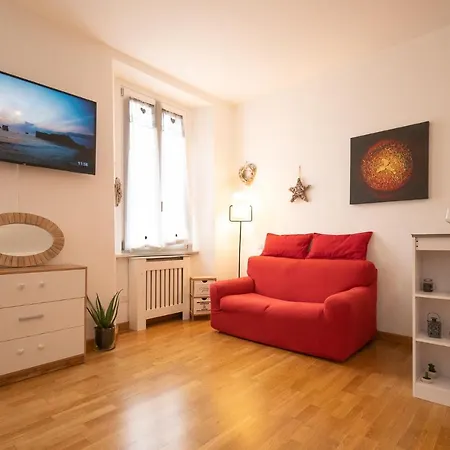 Appartement Portatorre Suite, A Charming In The Heart Of Como, Free Private Parking, Air Conditioning Como