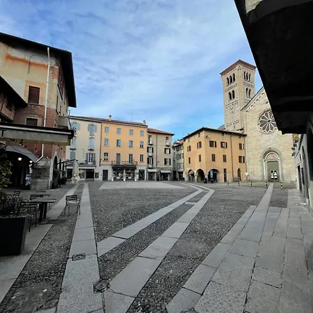Portatorre Suite, A Charming In The Heart Of Como, Free Private Parking, Air Conditioning *